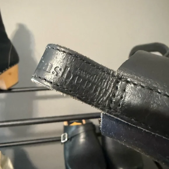 Swedish Hasbeens Black Heeled Boots with Classic Design - Picture 3 of 6